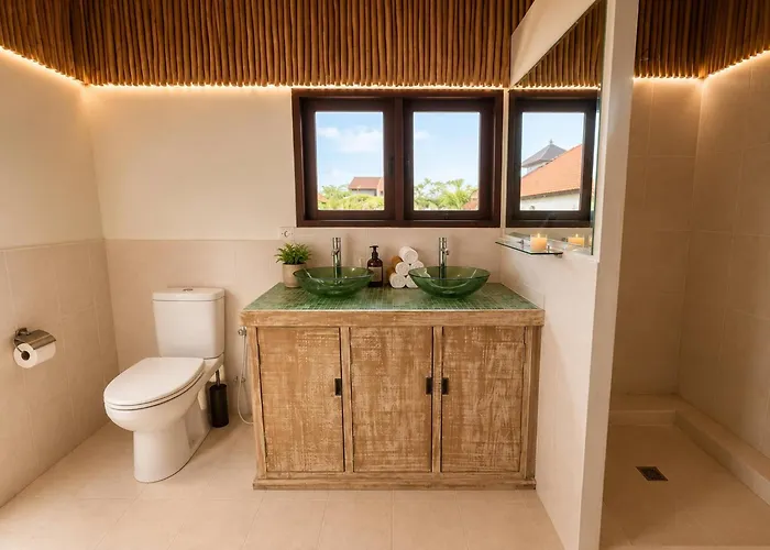 Luxury 4Br Villa Seminyak 4 Mins To The Beach Сasa de vacaciones Seminyak