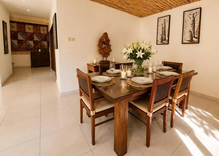 Holiday home 4br Vista Pool Yoga Pavilion Seminyak (Bali)