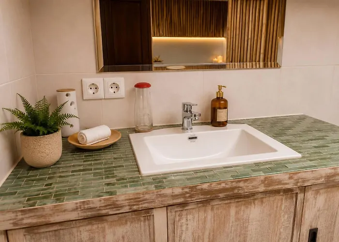 4br Vista Pool Yoga Pavilion