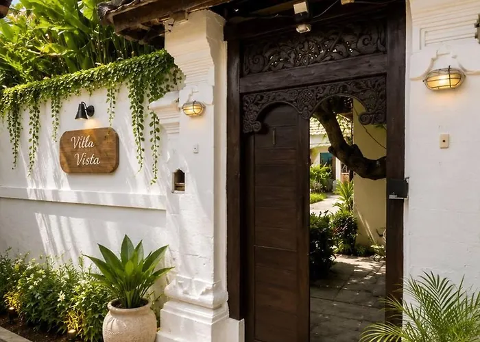 4br Vista Pool Yoga Pavilion * Seminyak (Bali)